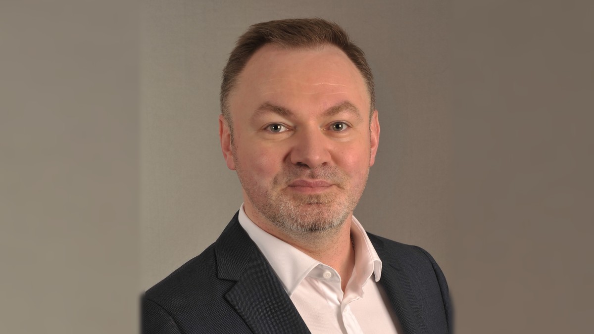 Thomas Jankowski headshot, 16:9